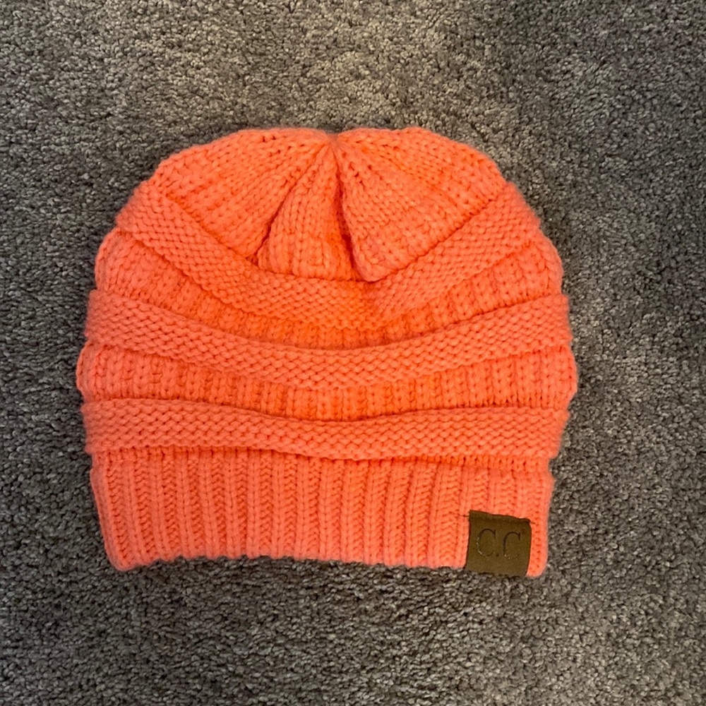 C.C knit beanie (CORAL)